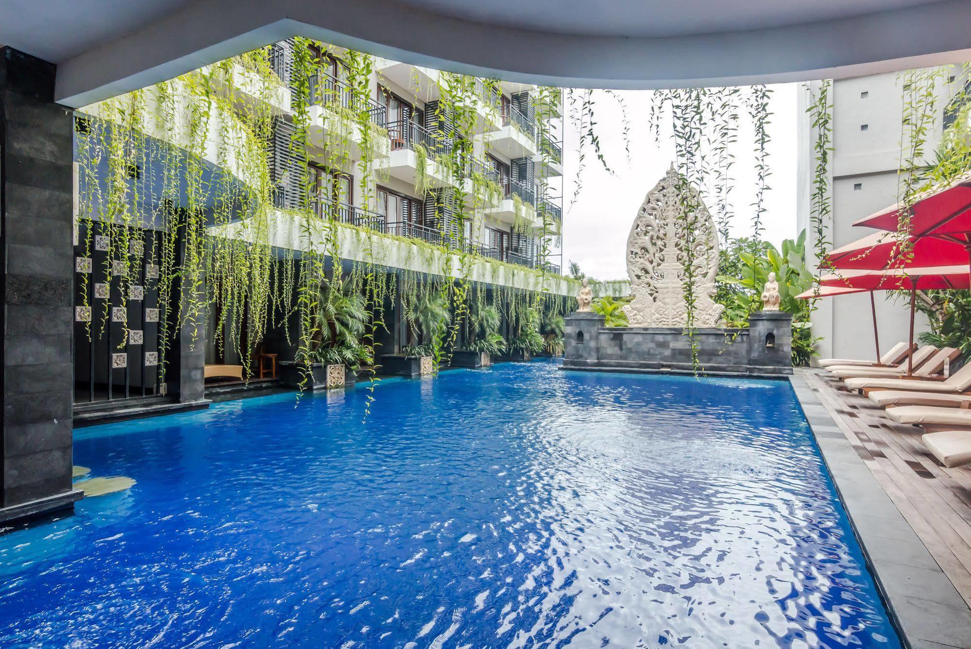 Zen Rooms Seminyak Pangkung Sari Buitenkant foto